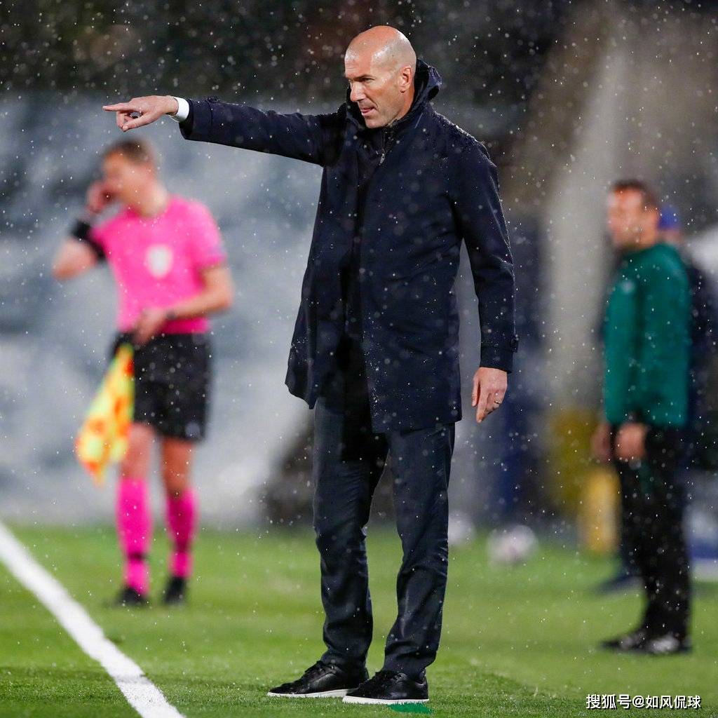 包含希腊横扫美国，本泽马刷新纪录的词条