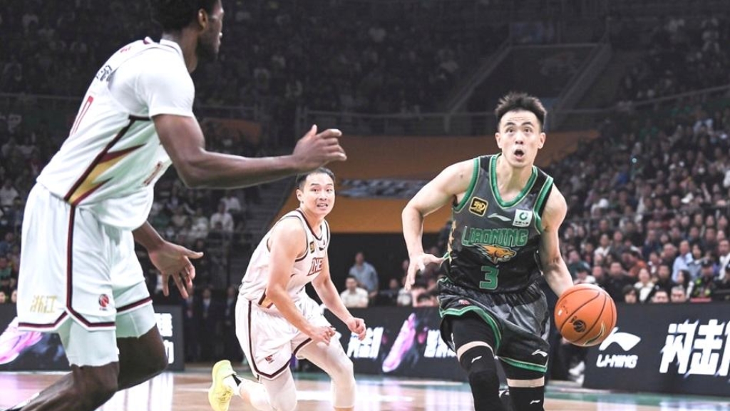 开云下载-福建队完胜江苏队，赵继伟扛起全队